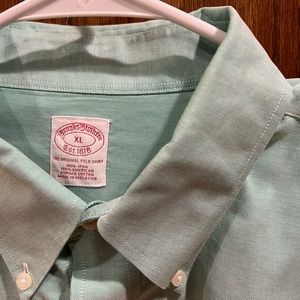 Green Brooks Brothers button down sport shirt. Long sleeve. Size XL.